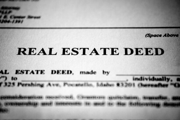 Real,Estate,Deed,To,Transfer,Ownership,Of,Land,Or,Property